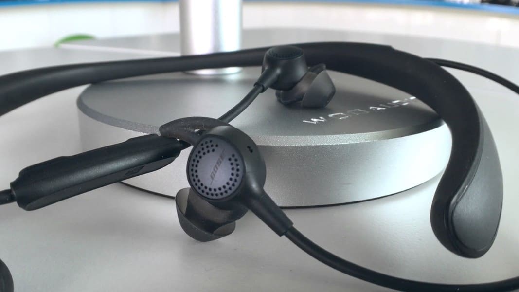 Best Bose QC30 noise canceling headphones