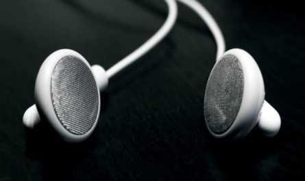 Най-добрите слушалки в ушите