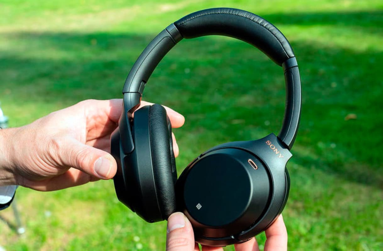 best full-size headphones SONY WH-1000XM3