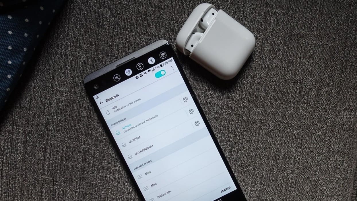 Πώς να συνδέσετε ακουστικά με Android