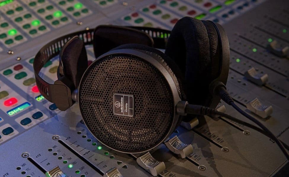 أفضل سماعات مراقبة Audio-Technica ATH-R70x