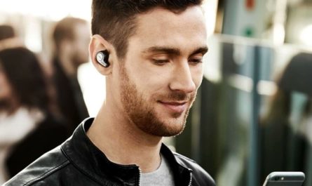 Τα καλύτερα ακουστικά στο αυτί