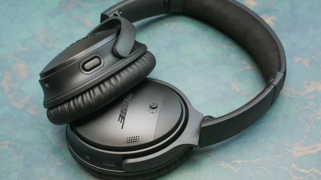 Най-добрите Bluetooth слушалки Bose QuietComfort 35