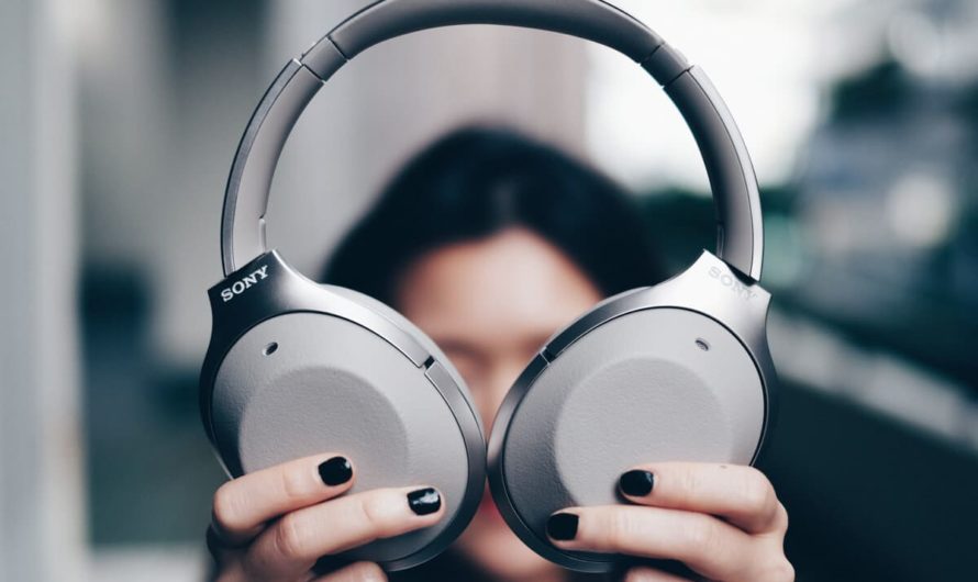 Best Bluetooth headphones of 2021 - TOP-20 rating
