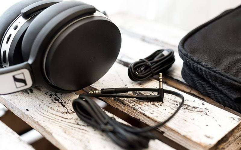 Best Sennheiser HD 4.50 BTNC bluetooth headphones