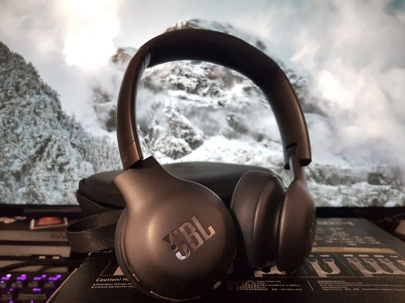 Ακουστικά με καλό μπάσο JBL Everest 310