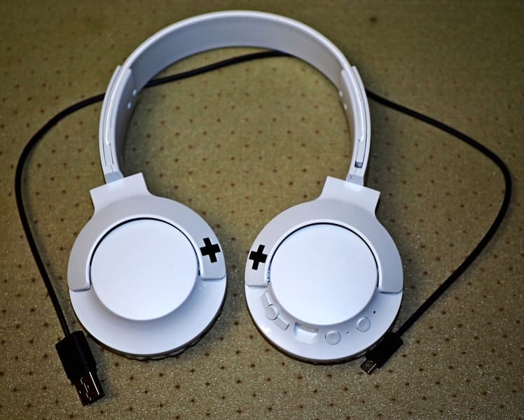 Ακουστικά με καλό μπάσο Philips BASS + SHB3075