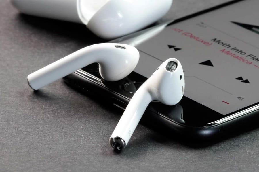 How to sync AirPods