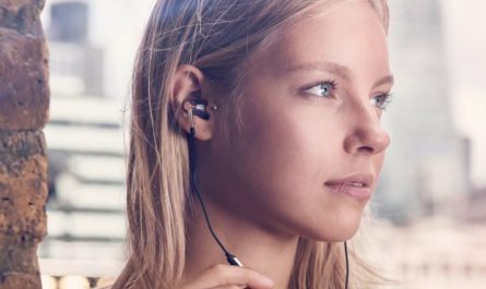 Πώς να χρησιμοποιήσετε ακουστικά