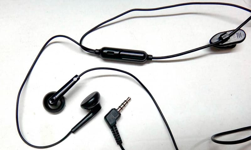 configuration du microphone sur les écouteurs Android